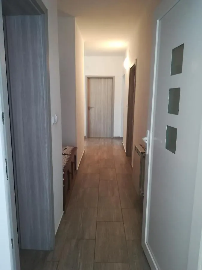 Apartmani Katerina Pula 0*,