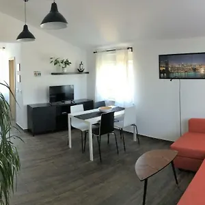Fine & Shine Apartmán